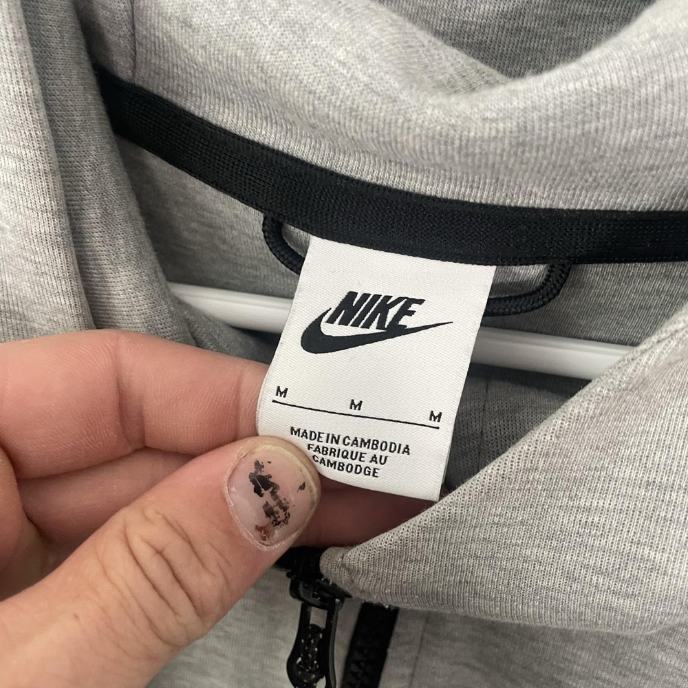 Nike Tech Fleece Hoodie Mens Medium Gray Full Zip Windrunner Sweatshirt CU4489 - Picture 3 of 9